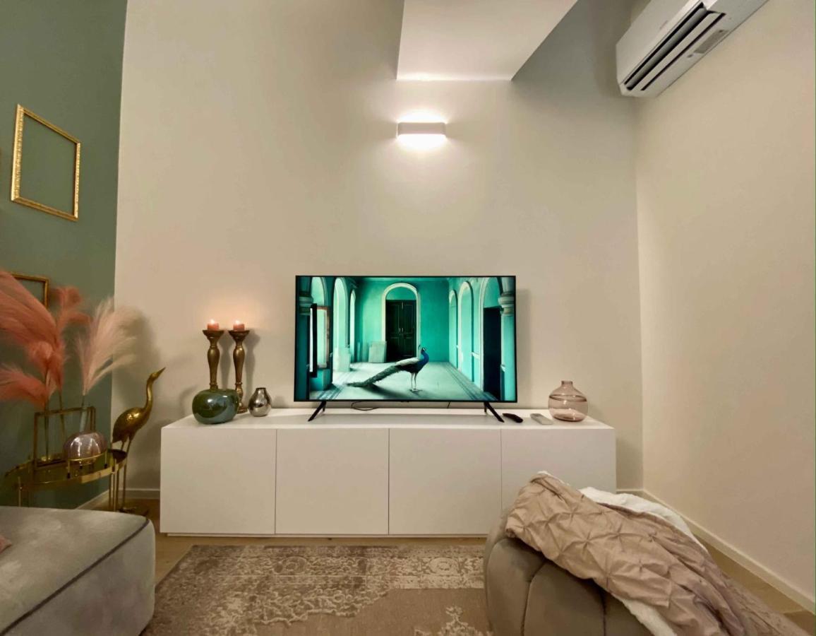 Volto Corte Farina Apartments - Luxury Lofts Верона Екстериор снимка